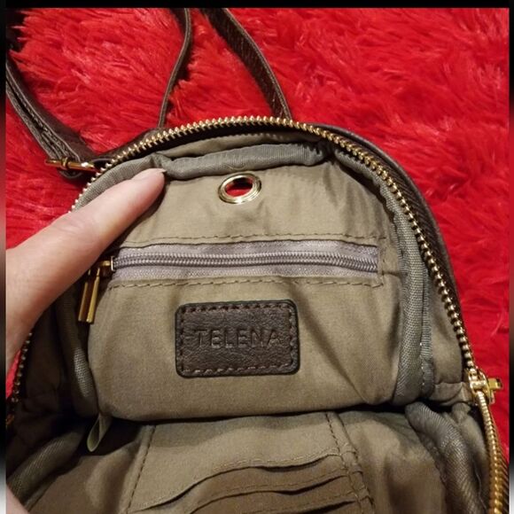 Sling Bag Crossbody Bag Gold Toned hardware - Picture 5 of 13